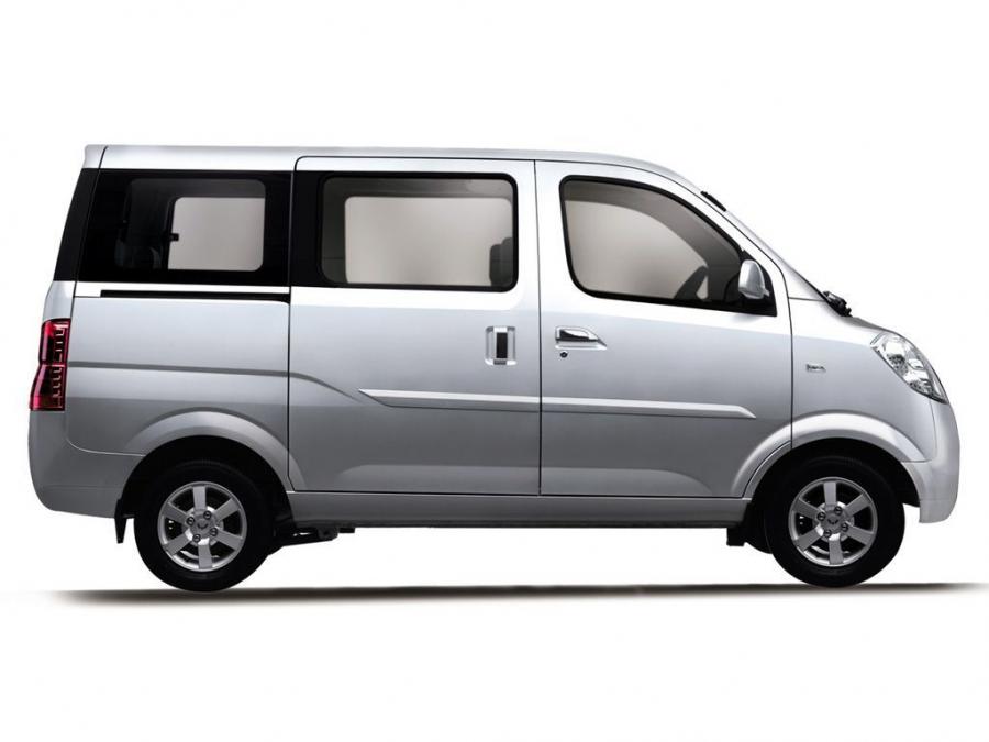  WuLing HongTu 2009 года  (фото 3 из 6)